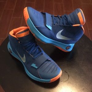 Lightly Used Nike KD Trey III Men’s Size US 11